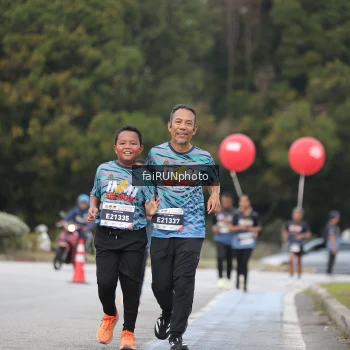 Runner Photo 3833393