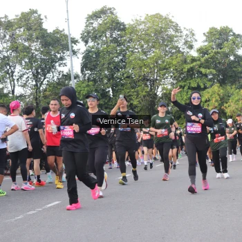 Runner Photo 3833400