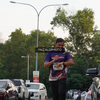 Runner Photo 3833427