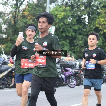 Runner Photo 3833428