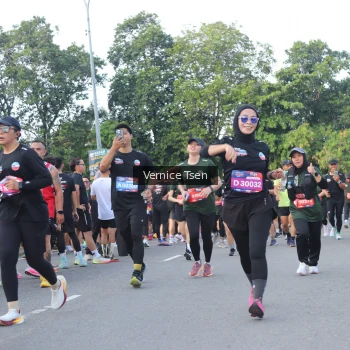 Runner Photo 3833436