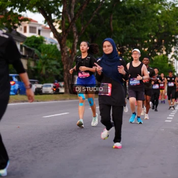 Runner Photo 3833443