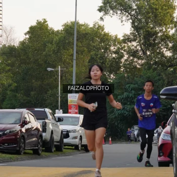 Runner Photo 3833453