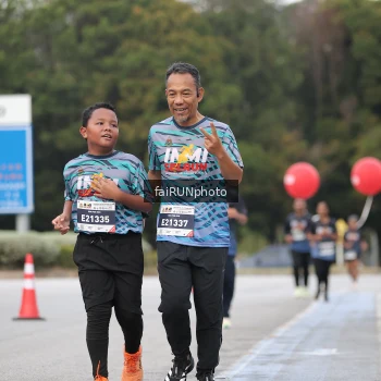 Runner Photo 3833499