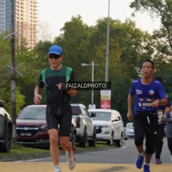 Runner Photo 3833532