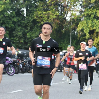 Runner Photo 3833534
