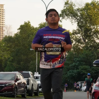 Runner Photo 3833535