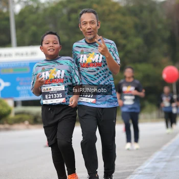 Runner Photo 3833571