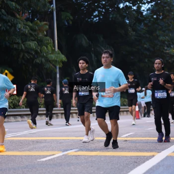Runner Photo 3833592