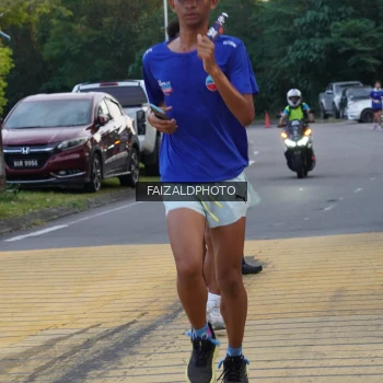 Runner Photo 3833593