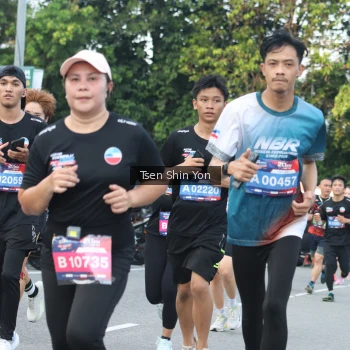 Runner Photo 3833598