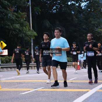 Runner Photo 3833635