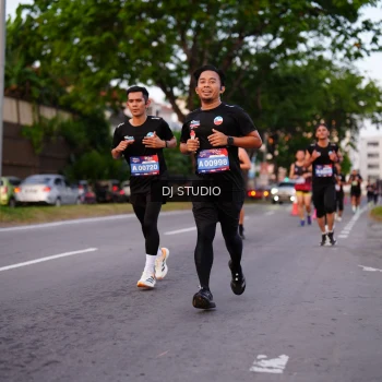 Runner Photo 3833655