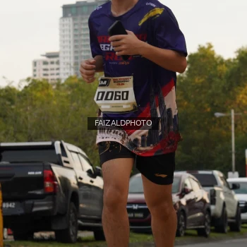 Runner Photo 3833681
