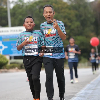 Runner Photo 3833687