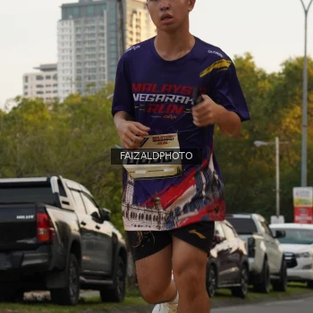 Runner Photo 3833694
