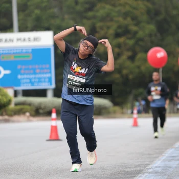 Runner Photo 3833716