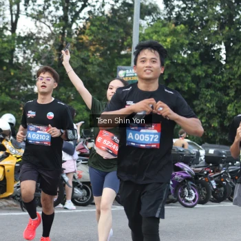 Runner Photo 3833749