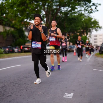 Runner Photo 3833755