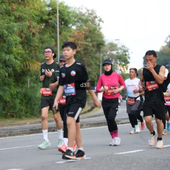 Runner Photo 3833759