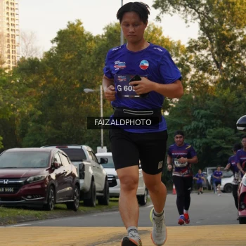 Runner Photo 3833764