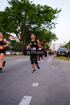 Runner Photo 3833776