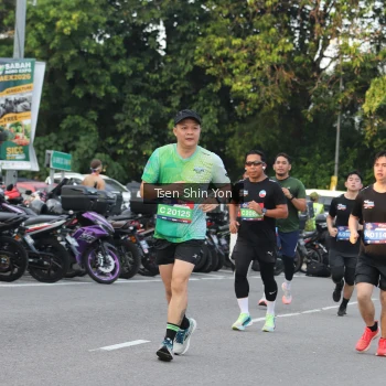 Runner Photo 3833787