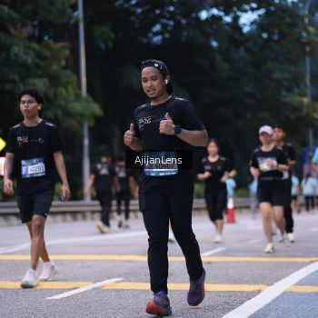 Runner Photo 3833847