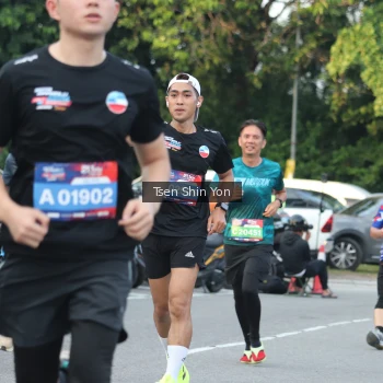 Runner Photo 3833911