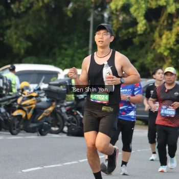 Runner Photo 3833940