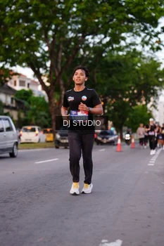 Runner Photo 3834049