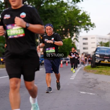 Runner Photo 3834055