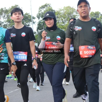 Runner Photo 3834076