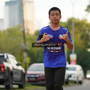 Runner Photo 3834212