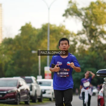 Runner Photo 3834213