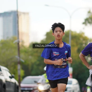 Runner Photo 3834272