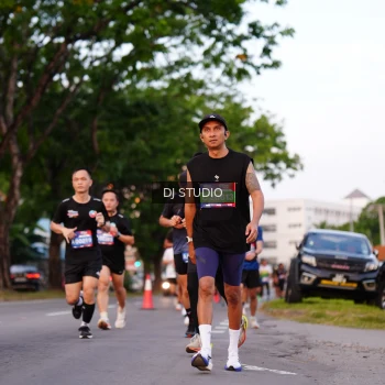 Runner Photo 3834273