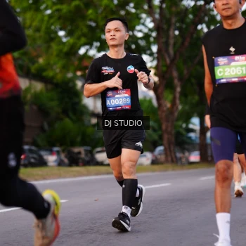 Runner Photo 3834302