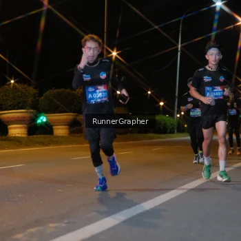 Runner Photo 3834353