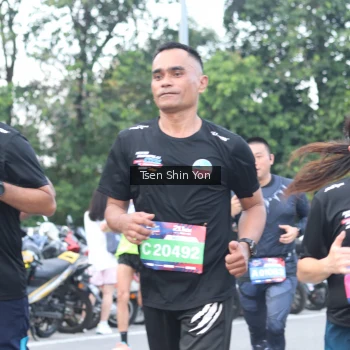 Runner Photo 3834388