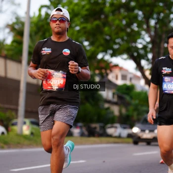 Runner Photo 3834394