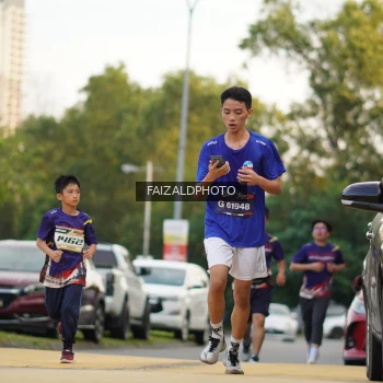 Runner Photo 3834410
