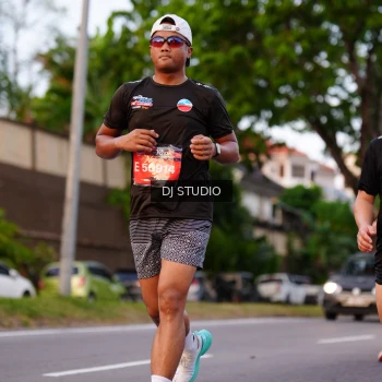 Runner Photo 3834416