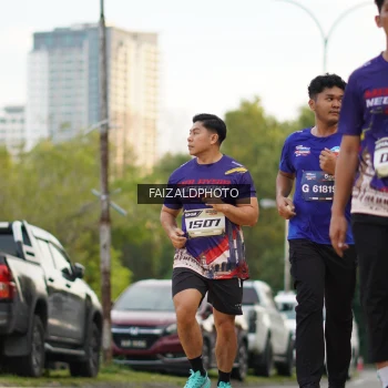 Runner Photo 3834418