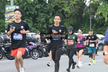 Runner Photo 3834427