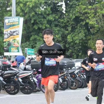 Runner Photo 3834429