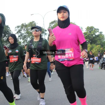 Runner Photo 3834475