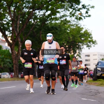 Runner Photo 3834496