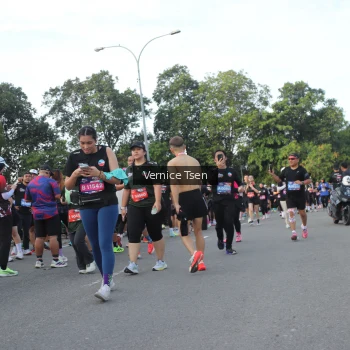 Runner Photo 3834593