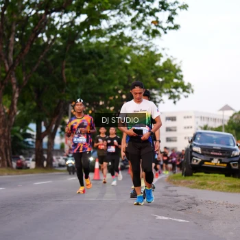 Runner Photo 3834647